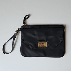 Laundry By Shelli Segal Wristlet Black Nylon  Zip Open Magnet Flap Closure